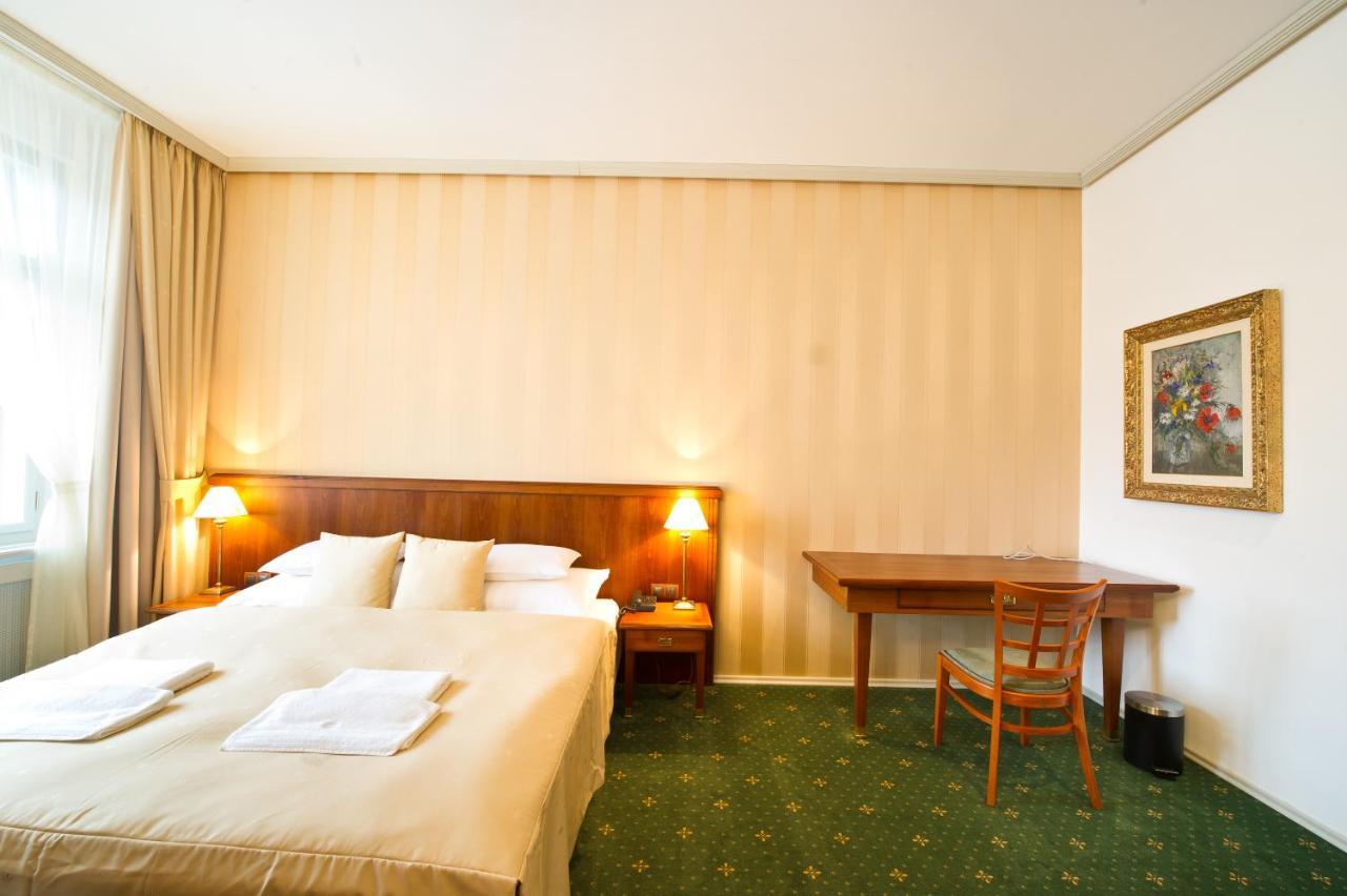 Hotel Slavie Пельгржимов Экстерьер фото